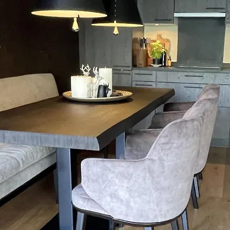 Hollywood 1 Appartement-fewo 6-bettwohnung By Interhome