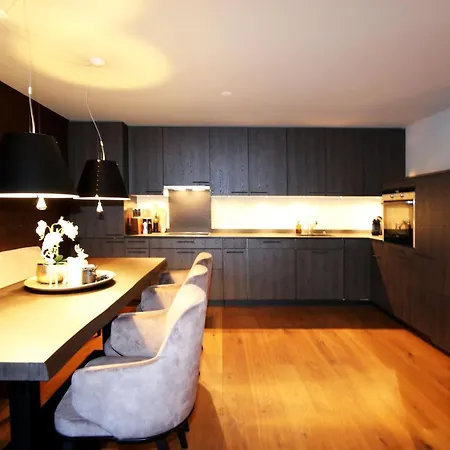 Hollywood 1 Appartement-fewo 6-bettwohnung By Interhome *